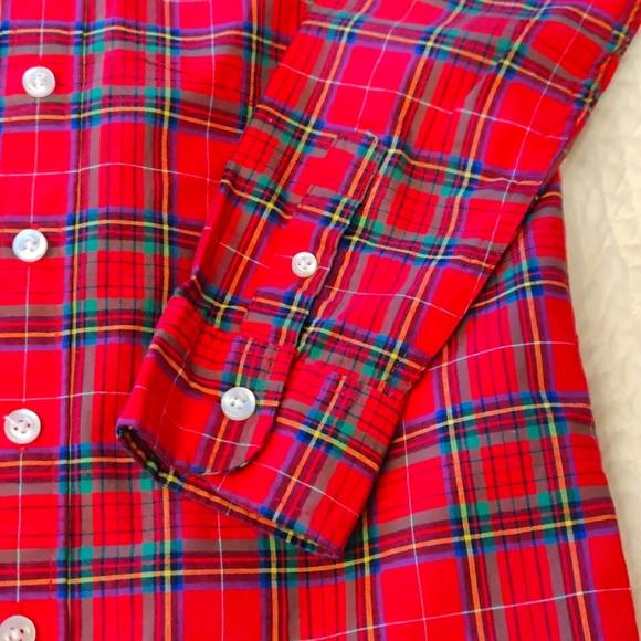 Like new, boys shirt - Picture 3 of 3